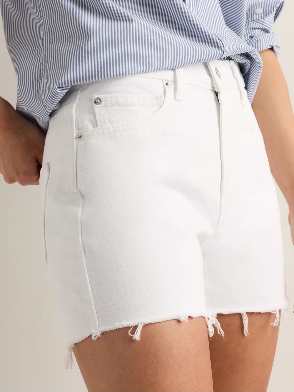 Levi’s White Cutoffs